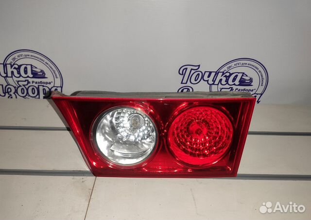 Фонарь правый в крышку багажника Honda Accord 7