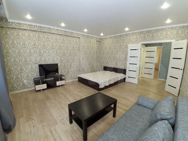 2-к. квартира, 80 м², 3/14 эт.