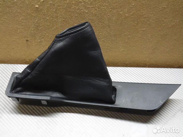 Кожух ручника Тойота Рав4