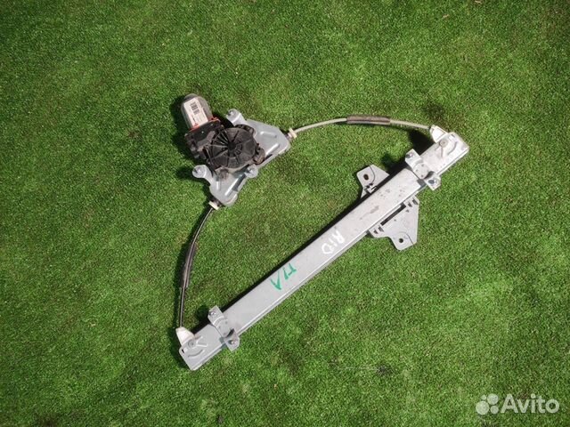 Стеклоподъемник передний левый Kia Rio 3 седан 1.4