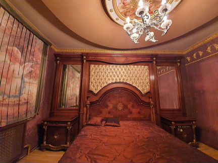 Итальянский спальный гарнитур