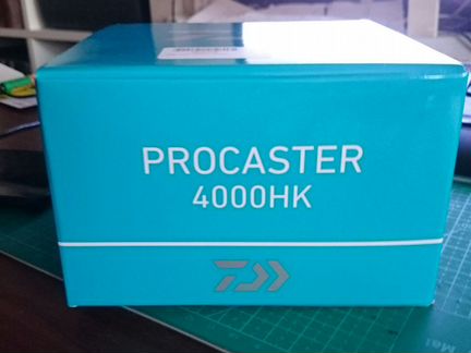 Катушка daiwa procaster 4000HK с запасной шпулей