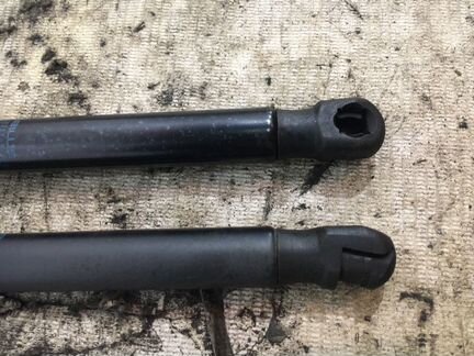 Амортизатор багажника Mini Countryman R60