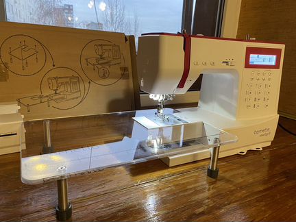 Бытовая швейная машинка