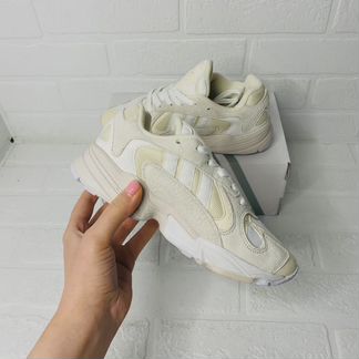 Кроссовки Adidas Yung