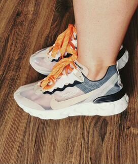 Кроссовки женские