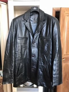 Кожаная куртка армани