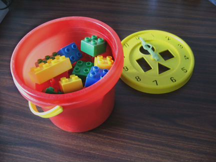 Конструктор в ведерке