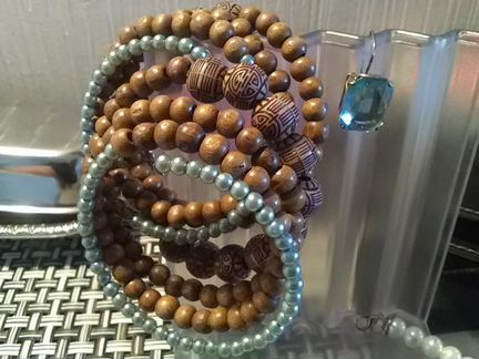 Бусы, россыпью натуральные камни,застежка к шубе