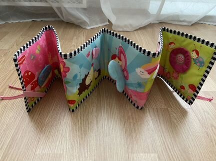 Книжка Tiny Love