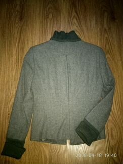 Куртка-пиджак демисезонный. Размер S
