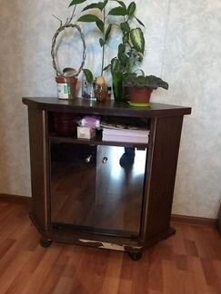 Тумба под телевизор