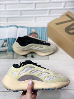 Кроссовки Adidas Yeezy Boost 700