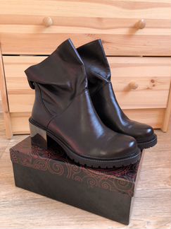 Ботинки кожаные (39)