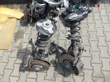 Мерседес CLS 218 кулак поворотный передний 4matic