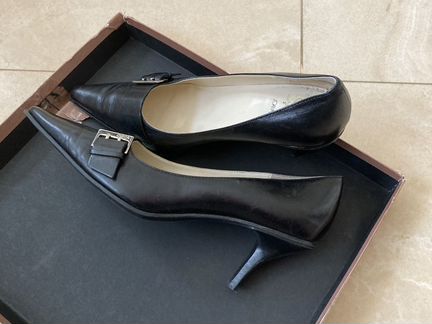 Туфли чёрные,кожаные