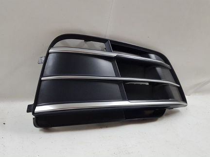Заглушка бампера передняя правая Audi Q5 2