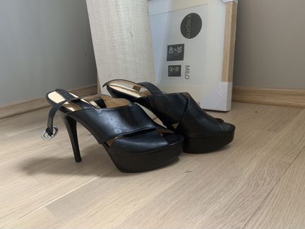 Босоножки Guess женские новые