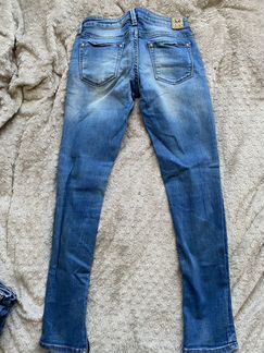 Джинсы guess