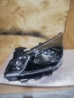 Фара левая Kia Rio 2017- н. в