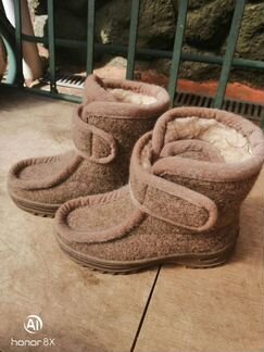 Ботиночки войлочные новые 36 - 37 р