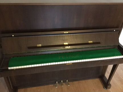 Пианино Petrof