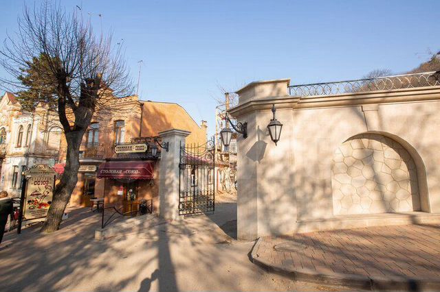 кисловодск ул коминтерна 9 гостиница. кисловодск улица реброва 5. улица алексея реброва кисловодск. улица алексея реброва 3 кисловодск. кисловодск ул коминтерна 3.