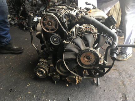 Двигатель Volkswagen Passat AZM