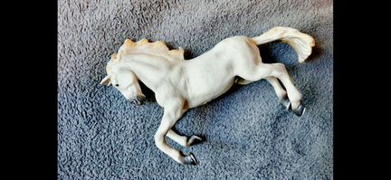 Лошадка коллекционная