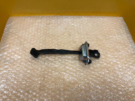 Ограничитель двери передний Nissan Murano Z52