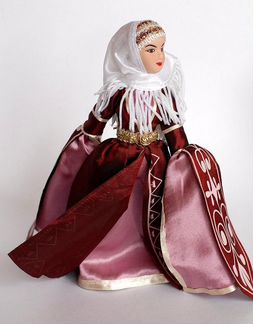 Кукла в карачаевском праздничном костюме