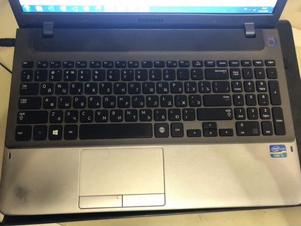 Ноутбук Samsung NP350V5C-S1FRU