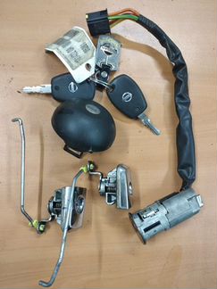 Комплект личинок замков Nissan Almera G15