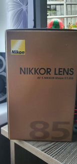 Объектив nikon 85 1.8