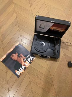 Проигрыватель Yves Saint Laurent