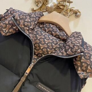 Безрукавка Burberry