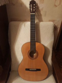 Продаётся гитара hohner HC06