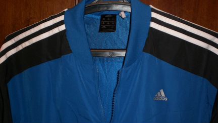 Куртка спортивная Adidas (Германия), новая. 60