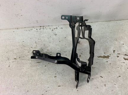 Кронштейн фары передний правый Bmw X5 G05 2018