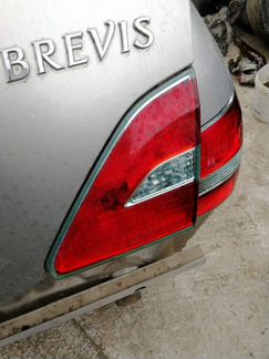 Toyota Brevis заний правый фонарь