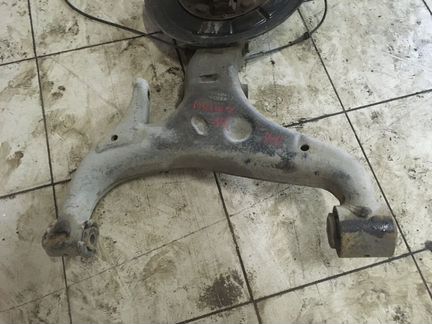 Рычаг задний нижний правый Land Rover Discovery 4