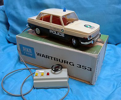 Автомобиль wartburg с дистанционным управлением