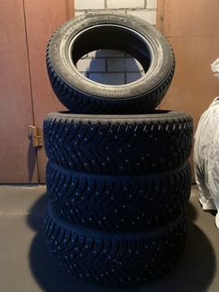 Nokian hakkapeliitta 8 SUV 215/65 R17 103 T
