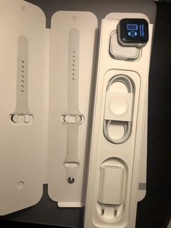 Часы Apple watch 4 40 mm почти новые