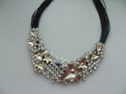 Бусы, колье, серьги