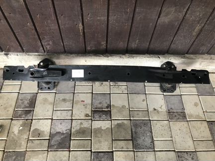 Усилитель переднего бампера BMW 1 E81 82 87 LCI