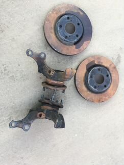 Кулак поворотный передний правый тойота Камри 50 5