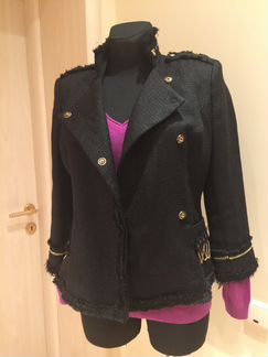 Новый черный пиджак с цепочками Elisabetta Franchi