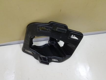 Кронштейн птф правый Renault Sandero Stepway 2