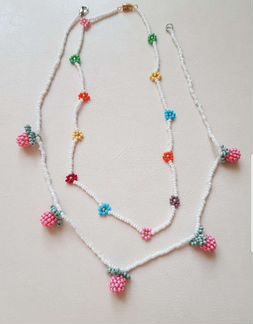 Колье из бисера